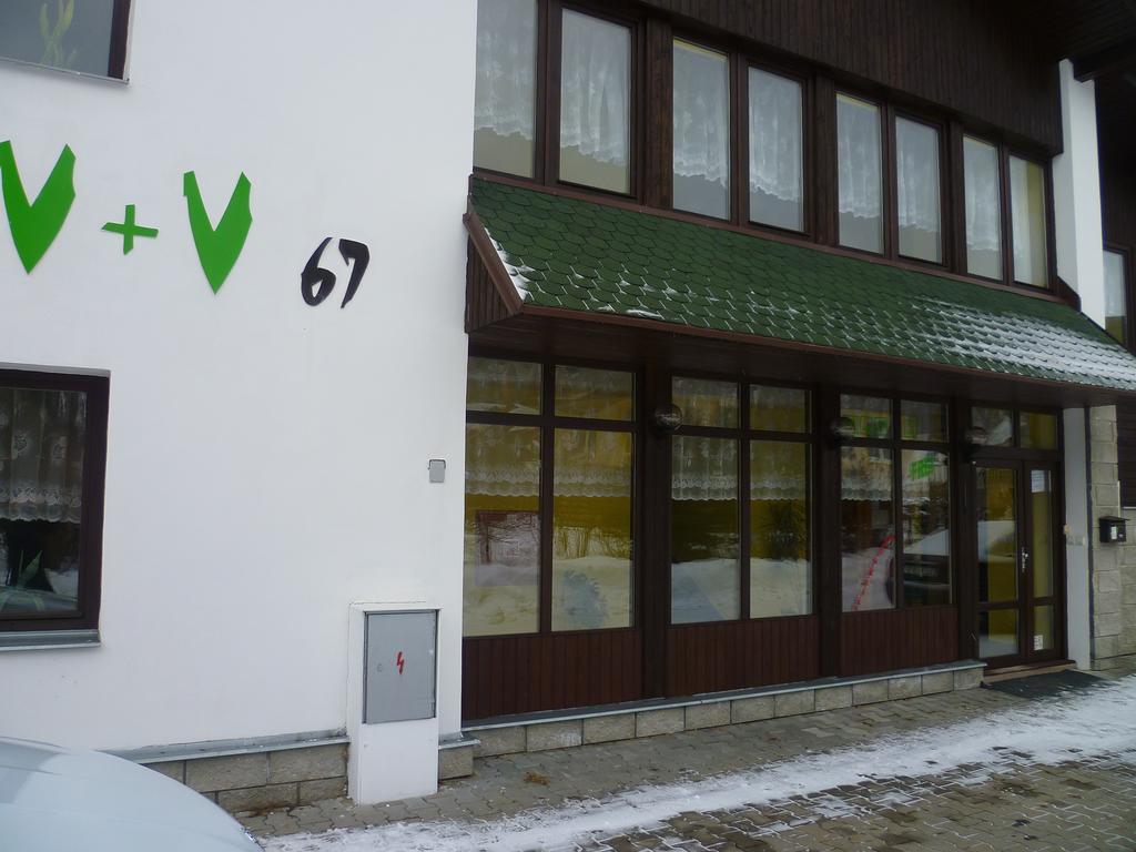 V+V Pension Harrachov Buitenkant foto