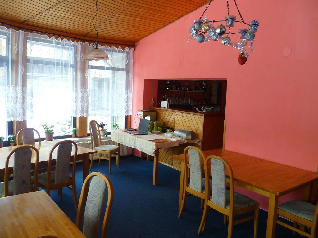 V+V Pension Harrachov Buitenkant foto